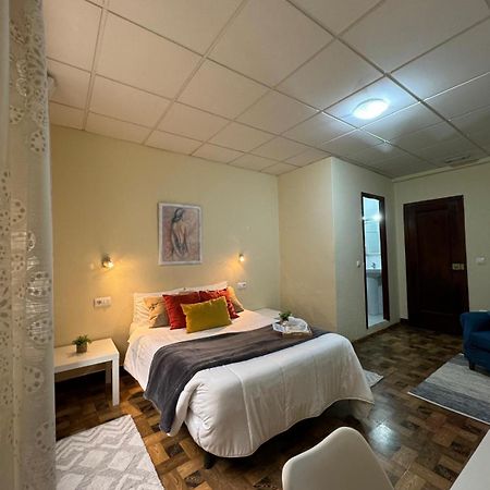 Hostal Real Виго Екстериор снимка